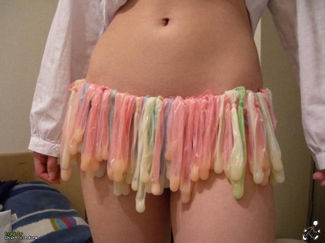 Skirt condoms